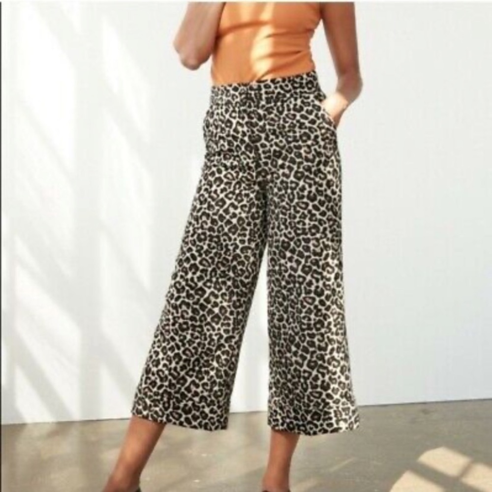 NWT anthropologie leopard cropped pants size 4